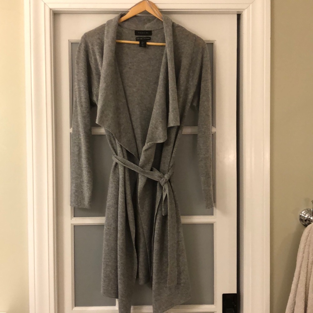Tahari long cashmere sweater
